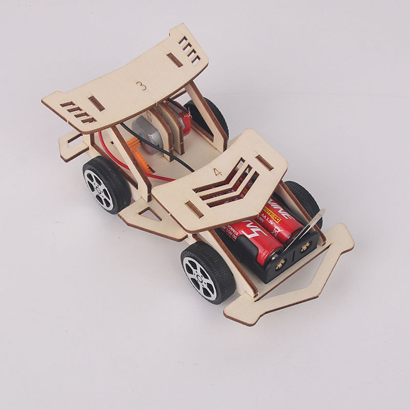 Assembly Racing Science Small  - Science And Invention recension och pris